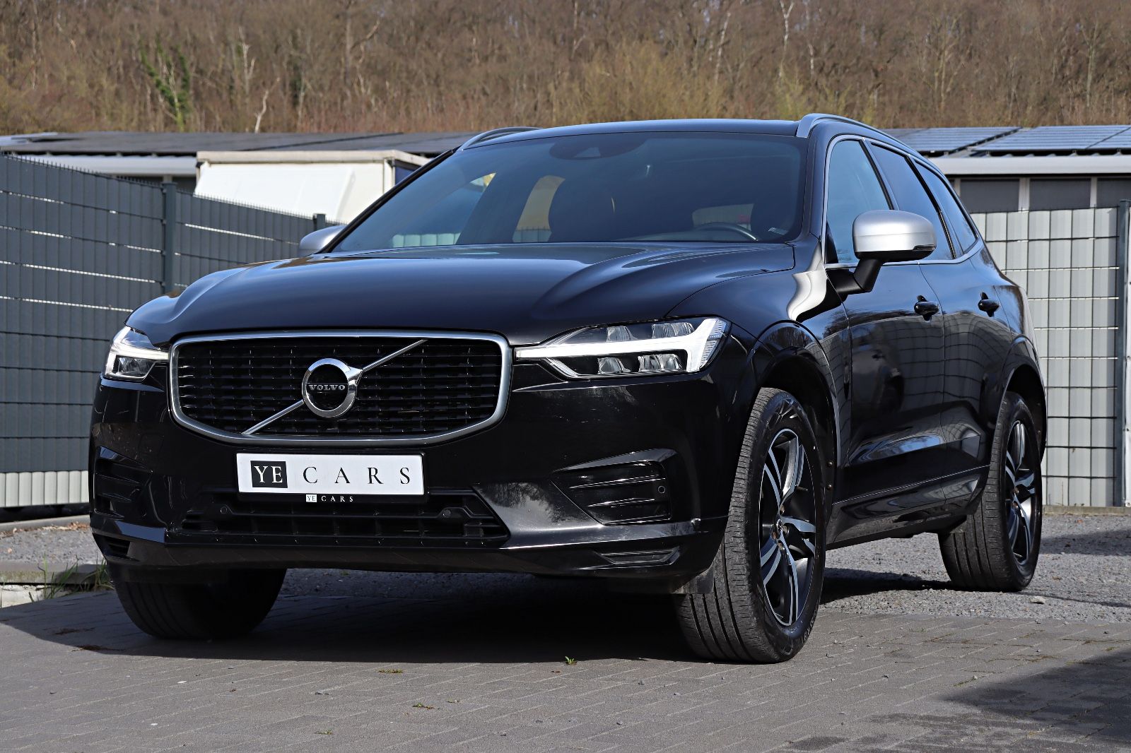 Volvo XC 60 R Design AWD D5 *LED*NAVI*RFK*PANORAMA*ACC