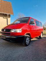 Volkswagen T4 Caravelle 2.0 Kat Standard - Volkswagen T4 mit Benzin-Antrieb: Kleinbus, 2.0