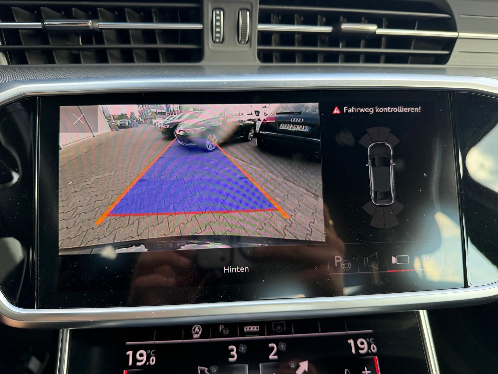 Fahrzeugabbildung Audi A6 40TDI Design MEMO+LEDER+SHZ+NAVI+KAMER+ACC+18