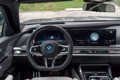 BMW M760 – 13 / 30