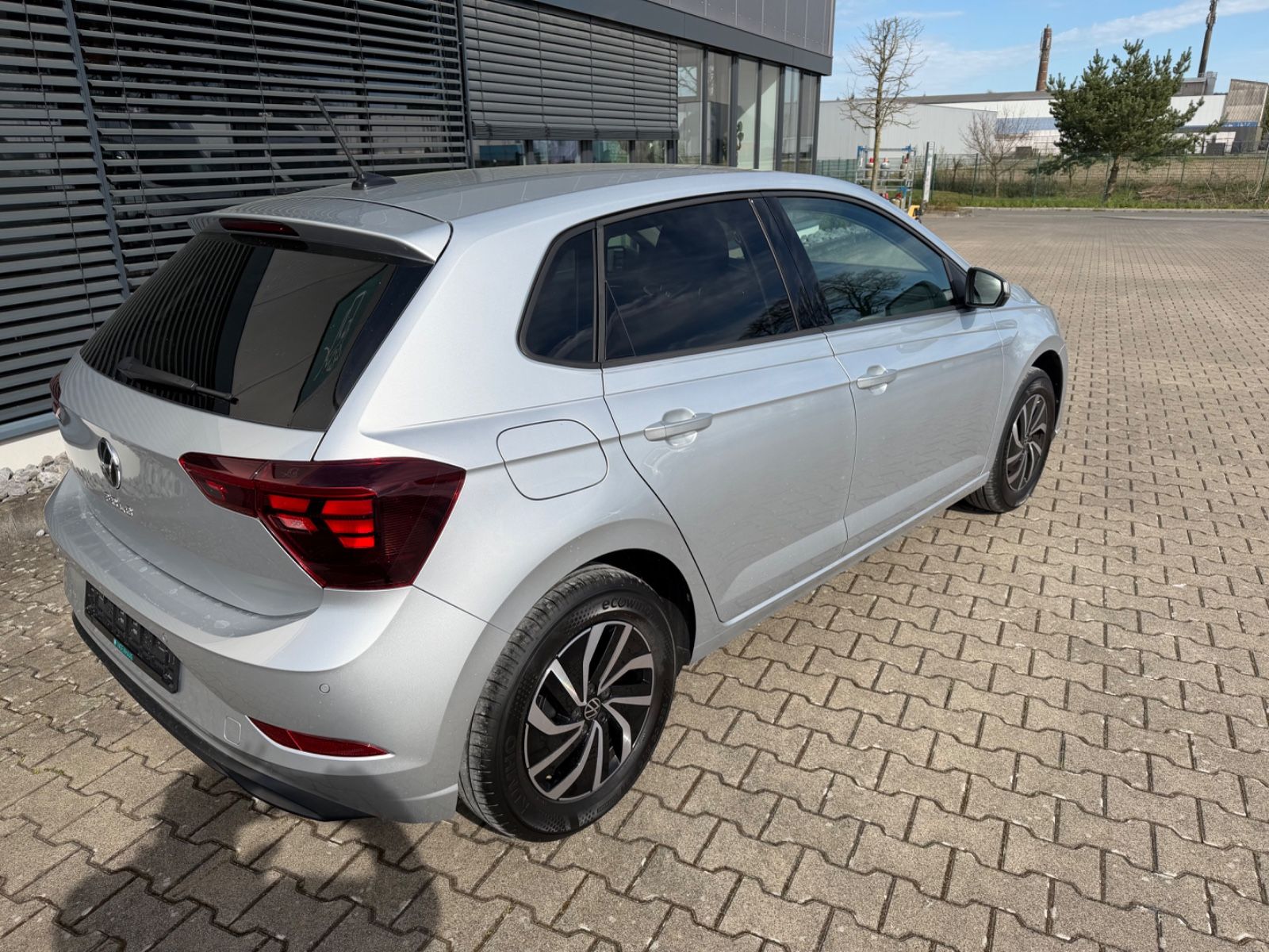 Fahrzeugabbildung Volkswagen Polo VI 1.0 TSI Life LED KLIMA Garantie PD