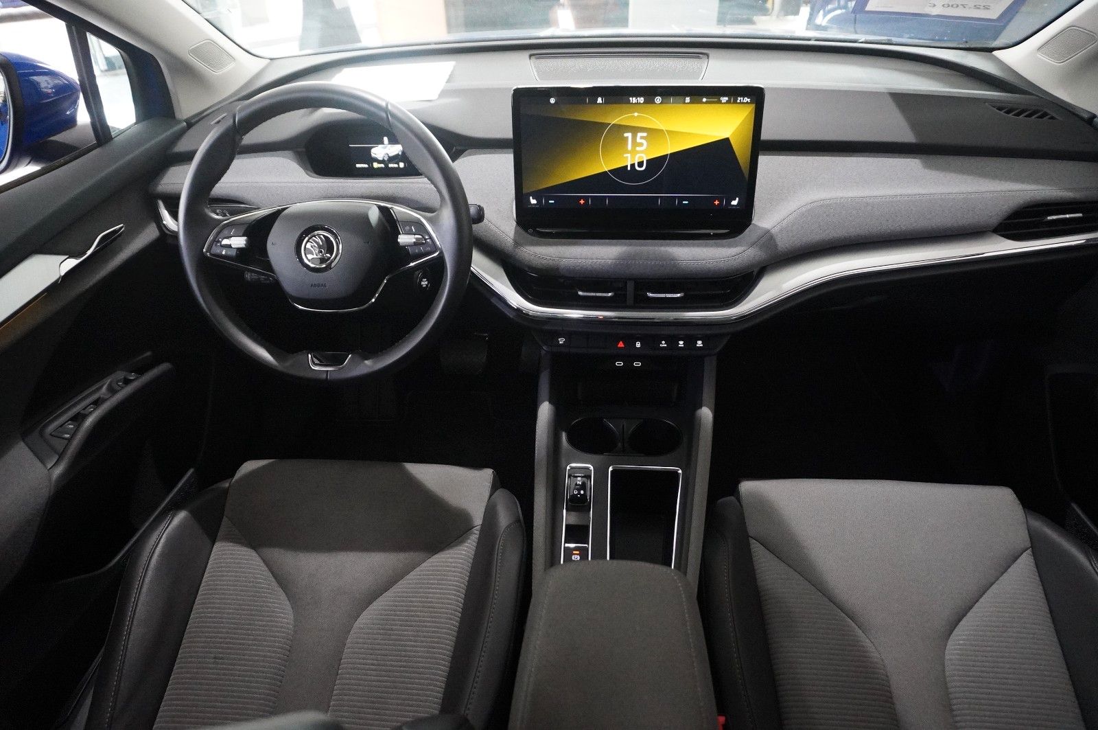 Fahrzeugabbildung SKODA Enyaq 50 IV LOFT NAVI/LED/SHZ/VIRTU./PDC/DAB+