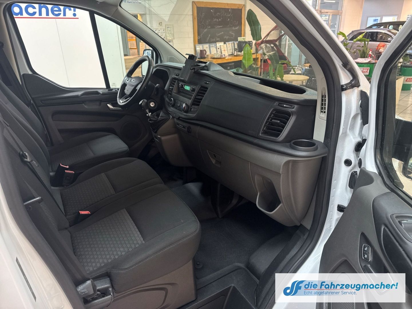 Fahrzeugabbildung Ford Transit Custom Kasten 280 L1 Trend DAB Notbremsa
