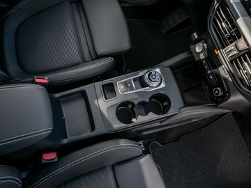 Ford Kuga 2.5 Hybrid Sound Edition Pano Kamera