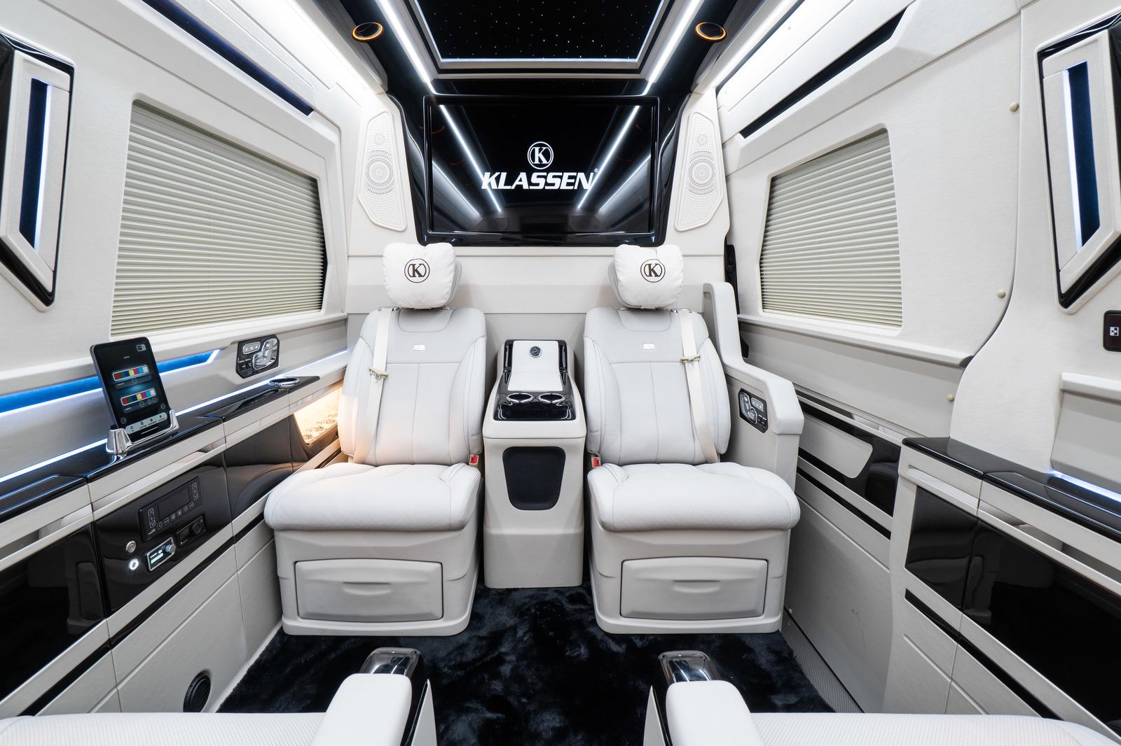 Mercedes-Benz Sprinter 519 - VIP luxury performance 2026