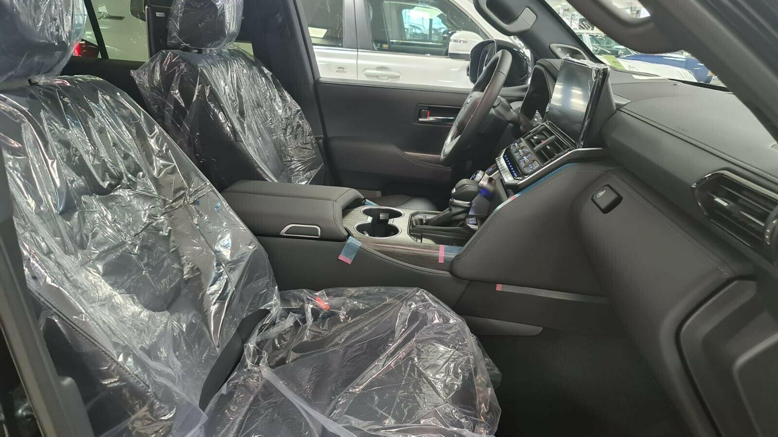 Toyota LC300*70thANV+NEU+EUreg+VOLL+360cam+HUD+RearTV