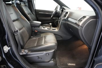 Jeep Grand Cherokee - 12