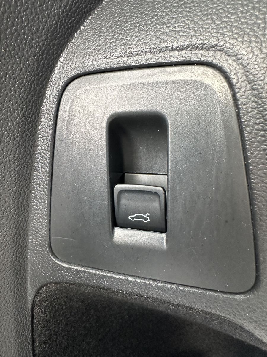 Fahrzeugabbildung Volkswagen Tiguan Allspace Sport NAV+MATRIX+AHK+360°+18ZOLL