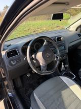 Volkswagen Polo Cross Edition 63 KW - Volkswagen Polo: Edition