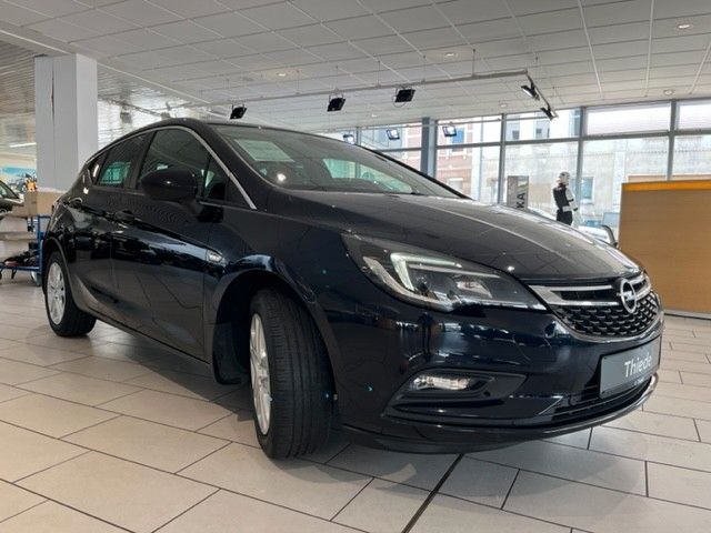 Fahrzeugabbildung Opel Astra Lim. 1.0 EDITION NAVI/PDC/WINTER/NEBEL/LED