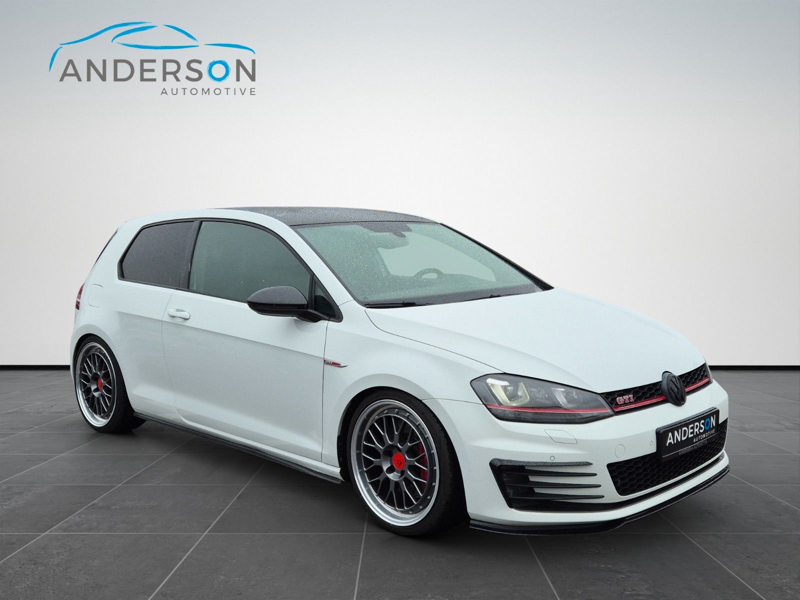 Fahrzeugabbildung Volkswagen GOLF VII GTI PERFORM DSG KAM NAVI XENON DYNAUDIO