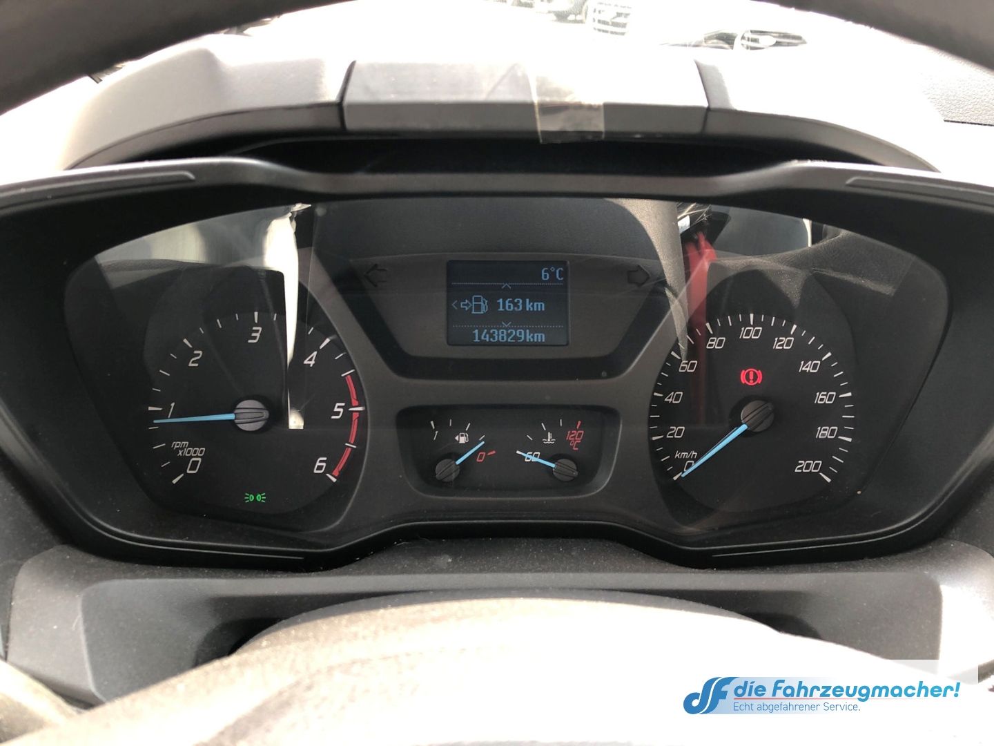 Fahrzeugabbildung Ford Transit Custom Kombi 300 L1 2.2 TDCi *8463