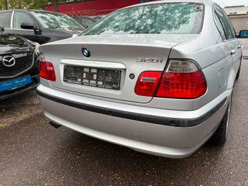 BMW 320 - 4
