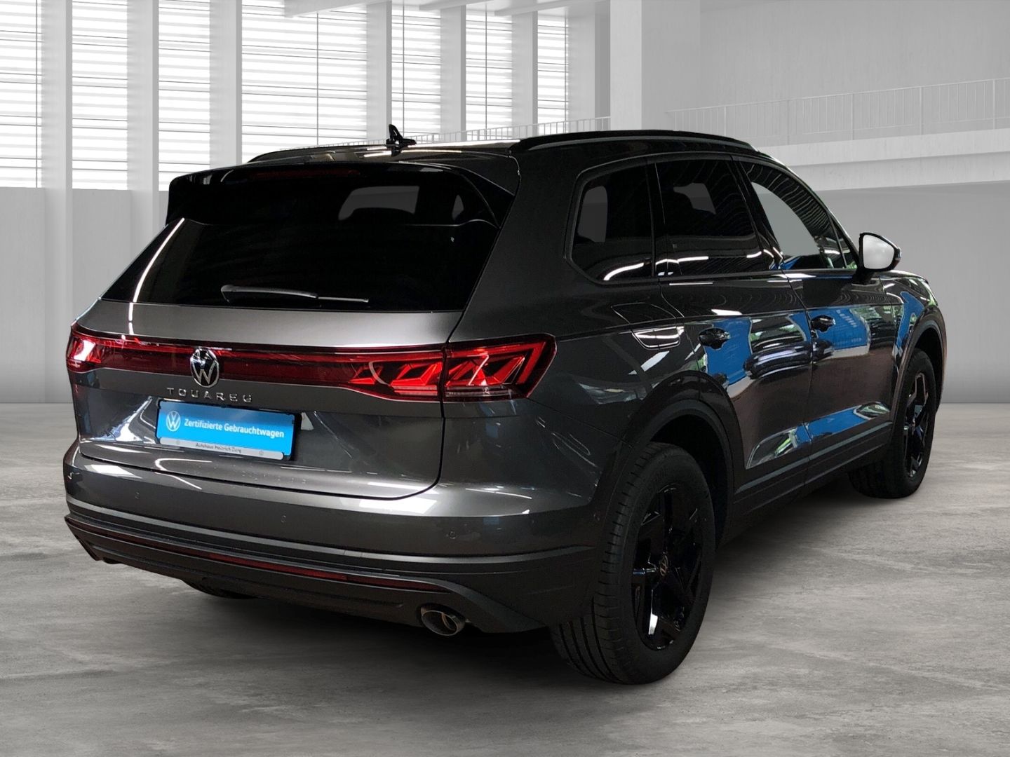 Fahrzeugabbildung Volkswagen Touareg 3.0 TDI V6 4MOTION Automatik StandHZG AH
