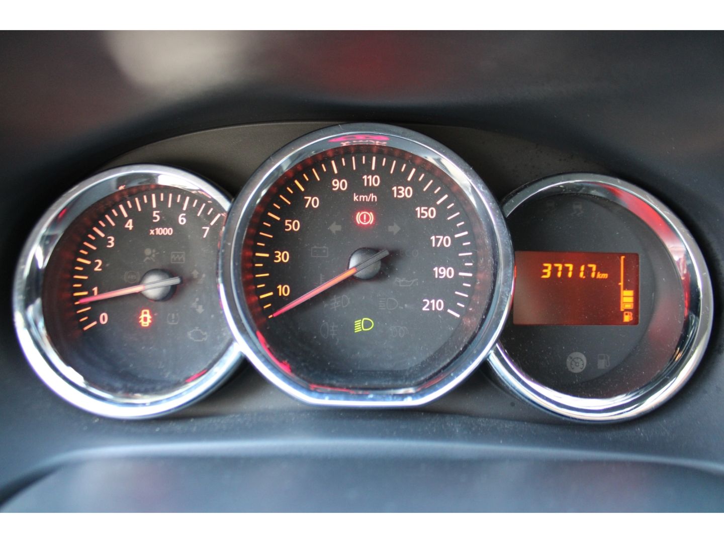 Fahrzeugabbildung Dacia Sandero II Stepway Ambiance GJR DAB Klima Radio/