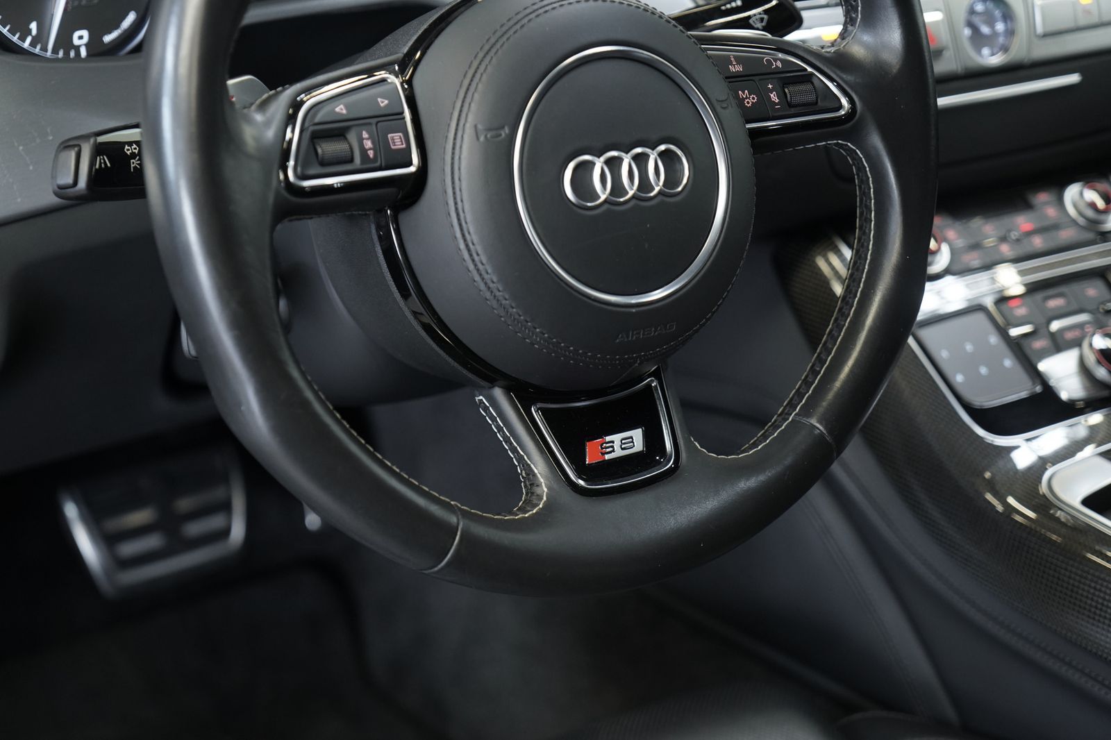 Audi S8
