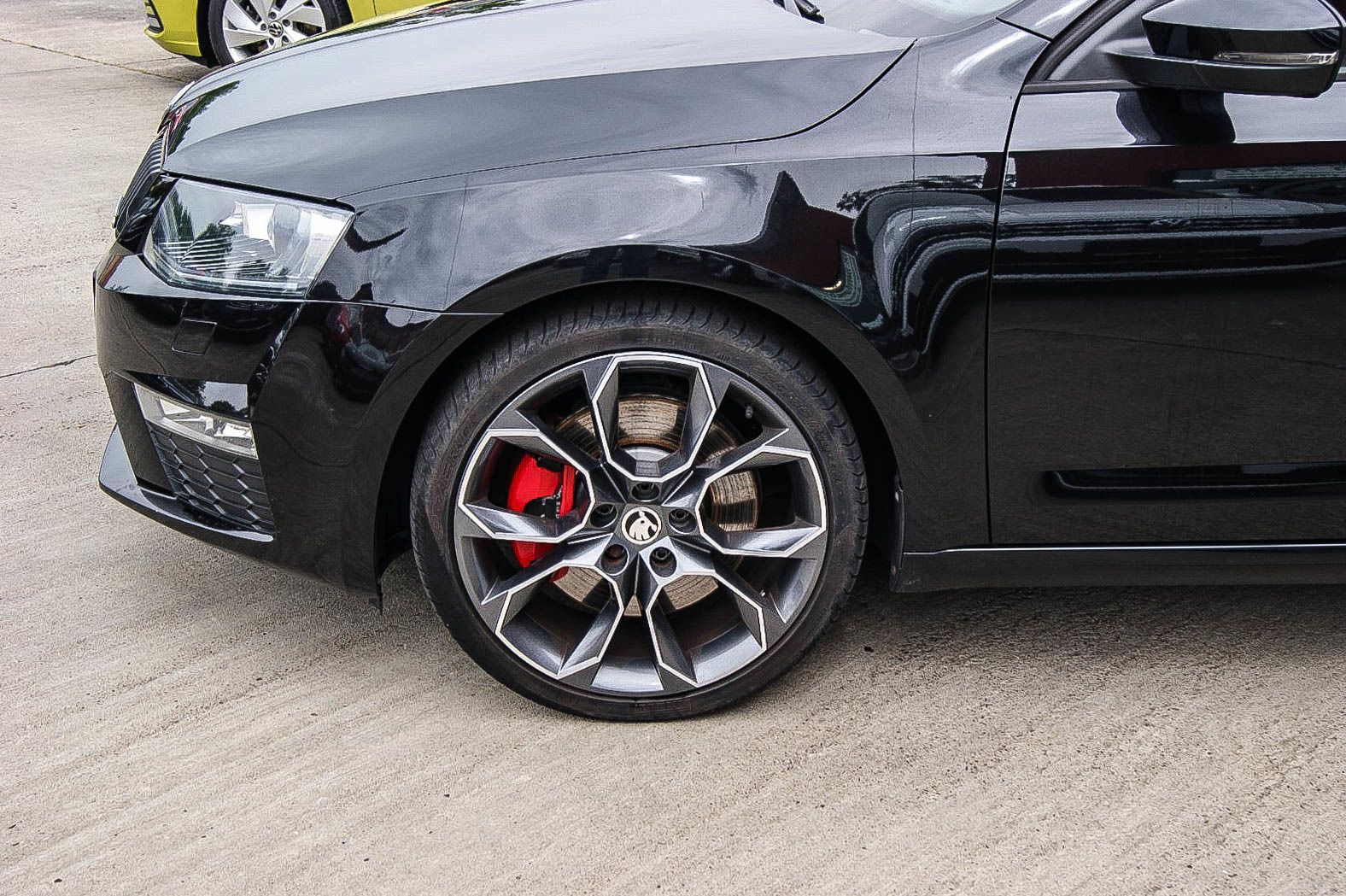 Fahrzeugabbildung SKODA Octavia Combi RS 20TSI CHALLENGE XL LEDER XENON