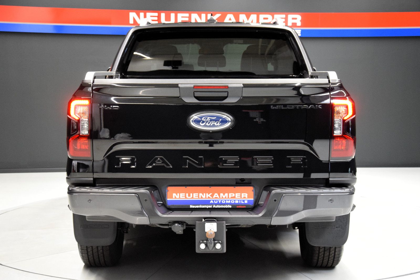Fahrzeugabbildung Ford Ranger Wildtrak e-4WD Doppelkabine Automatik LED
