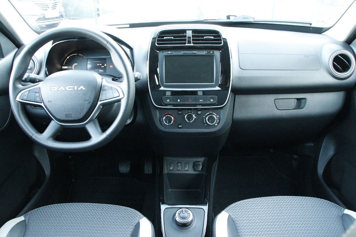 Fahrzeugabbildung Dacia Spring Essential