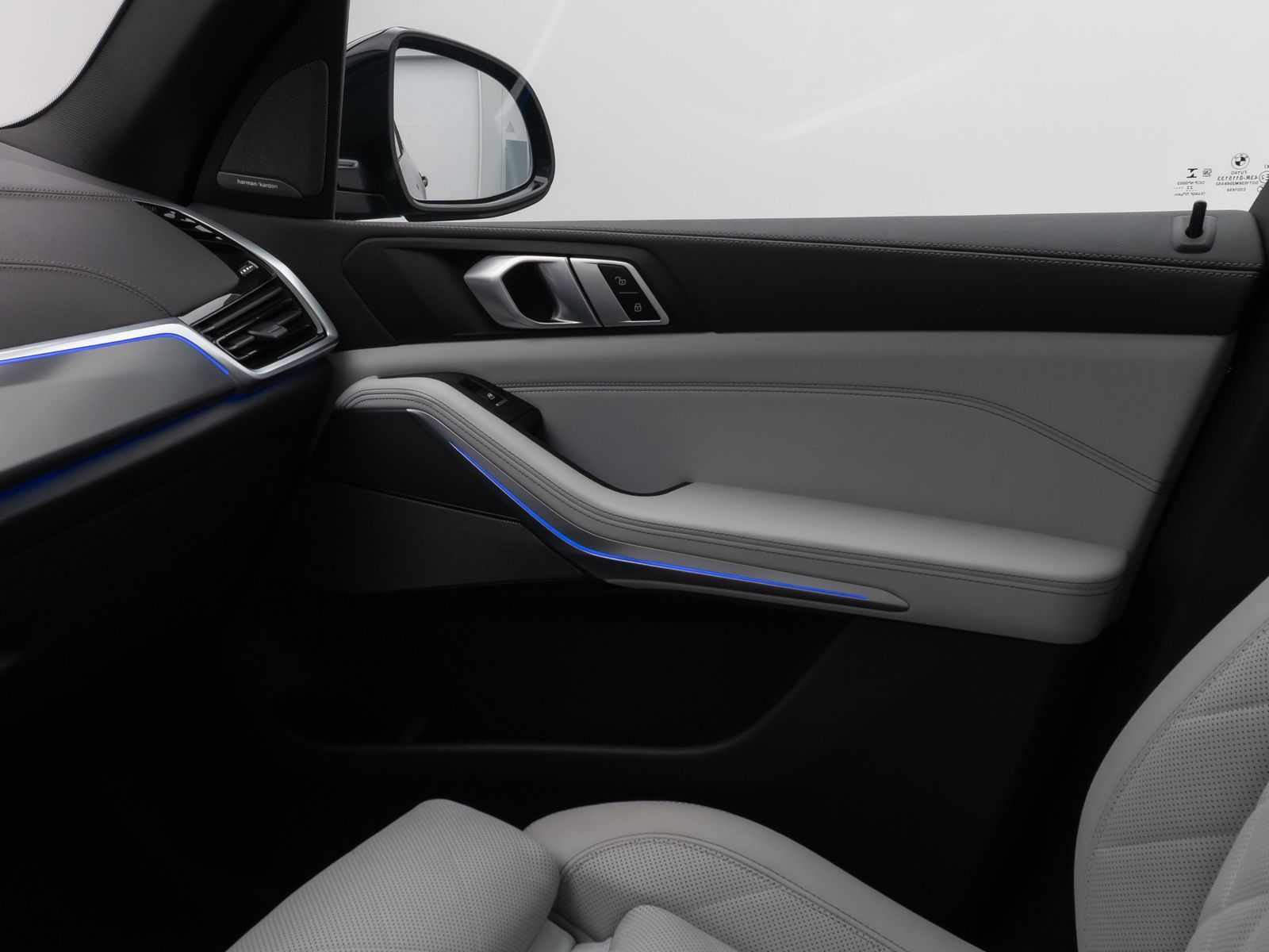 Fahrzeugabbildung BMW X5 xD30d M Sport 360°HUD DAB H/K ACC Komfort 21"