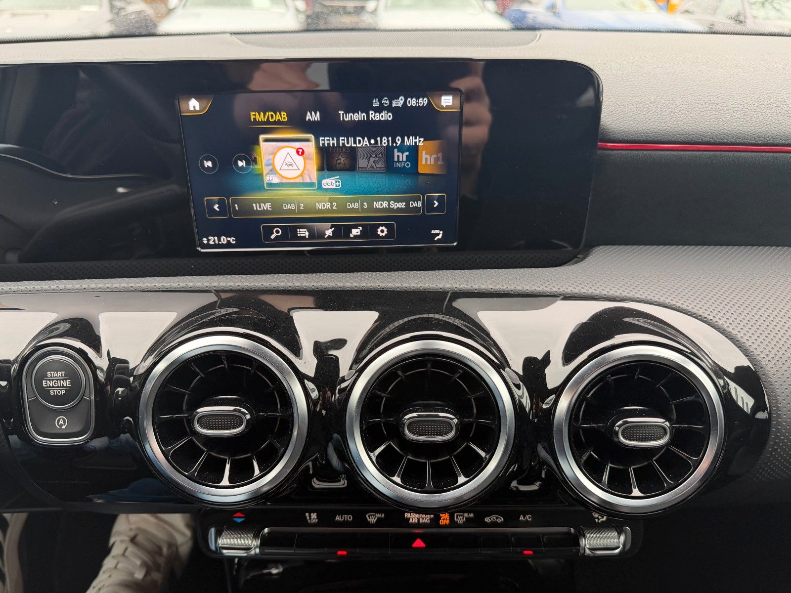 Fahrzeugabbildung Mercedes-Benz A 220d 4MATIC AMG+Night+LED+DAB+Carplay+19"