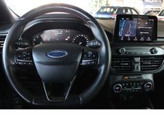 Fahrzeugabbildung Ford Focus ST-Line,Sitzheizung,Kamera,Top-Zustand