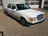 Mercedes-Benz 200 E 1a Zustand Oldtimergutachten - Mercedes-Benz 200 Gebrauchtwagen