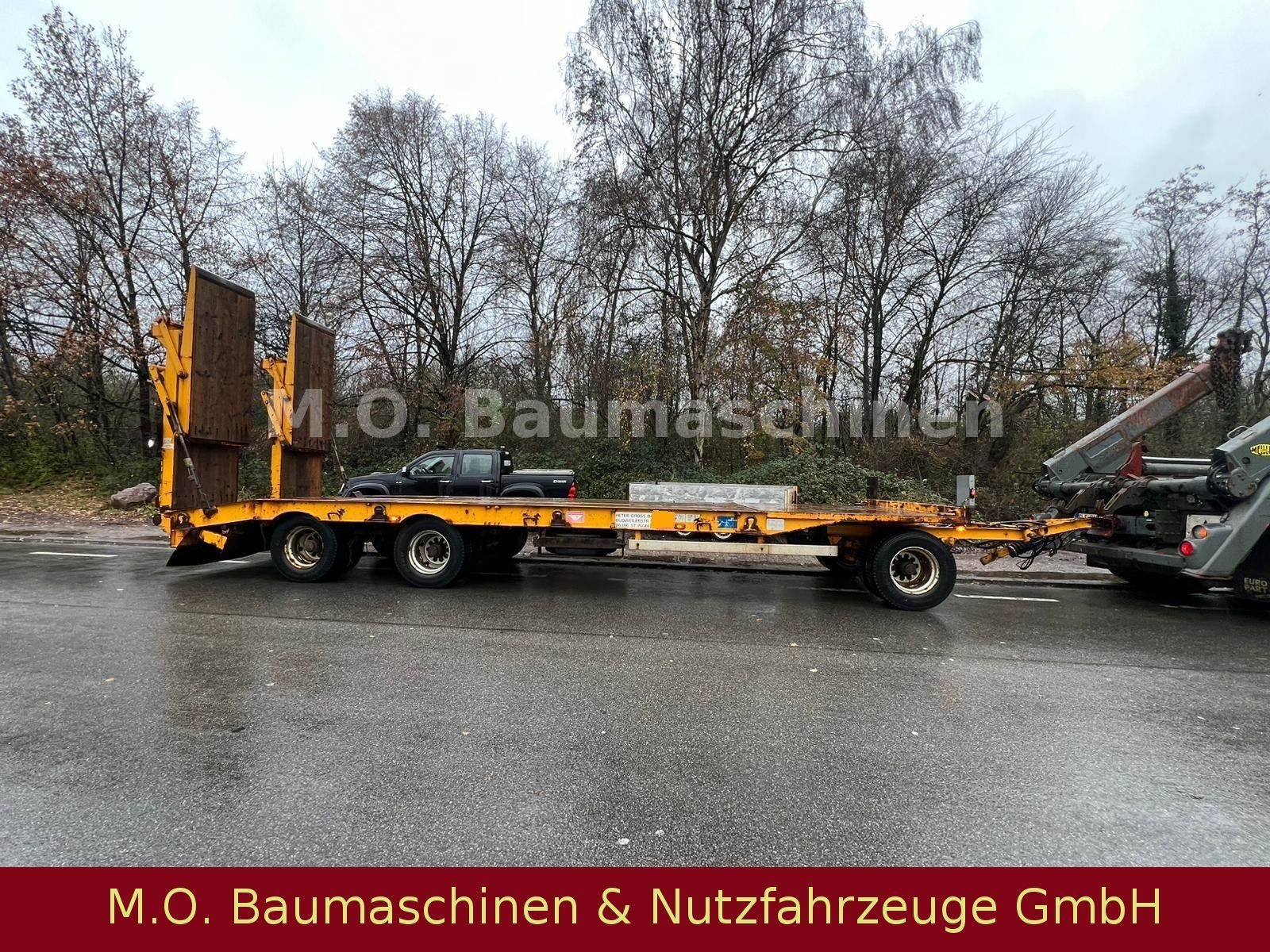 Fahrzeugabbildung Müller-Mitteltal PT 30,0 Kompakt / 3 Achser / Blatt /hydr. Rampen