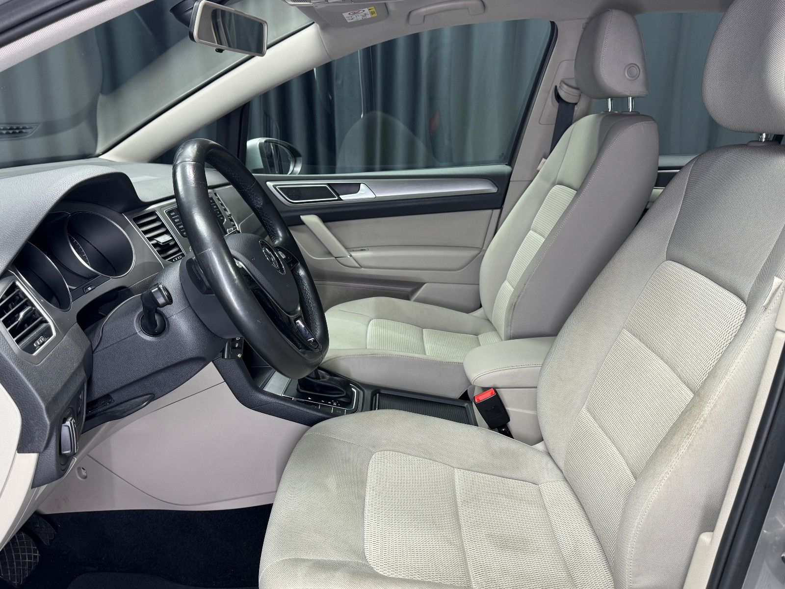 Fahrzeugabbildung Volkswagen Golf Sportsvan VII Comfortline|PDC|AUTOMATIK|NAV