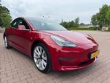 Tesla Model 3 LANG RANGE AWD 75KWH 351PK BETA/PANO/LEE - rote Tesla Model 3