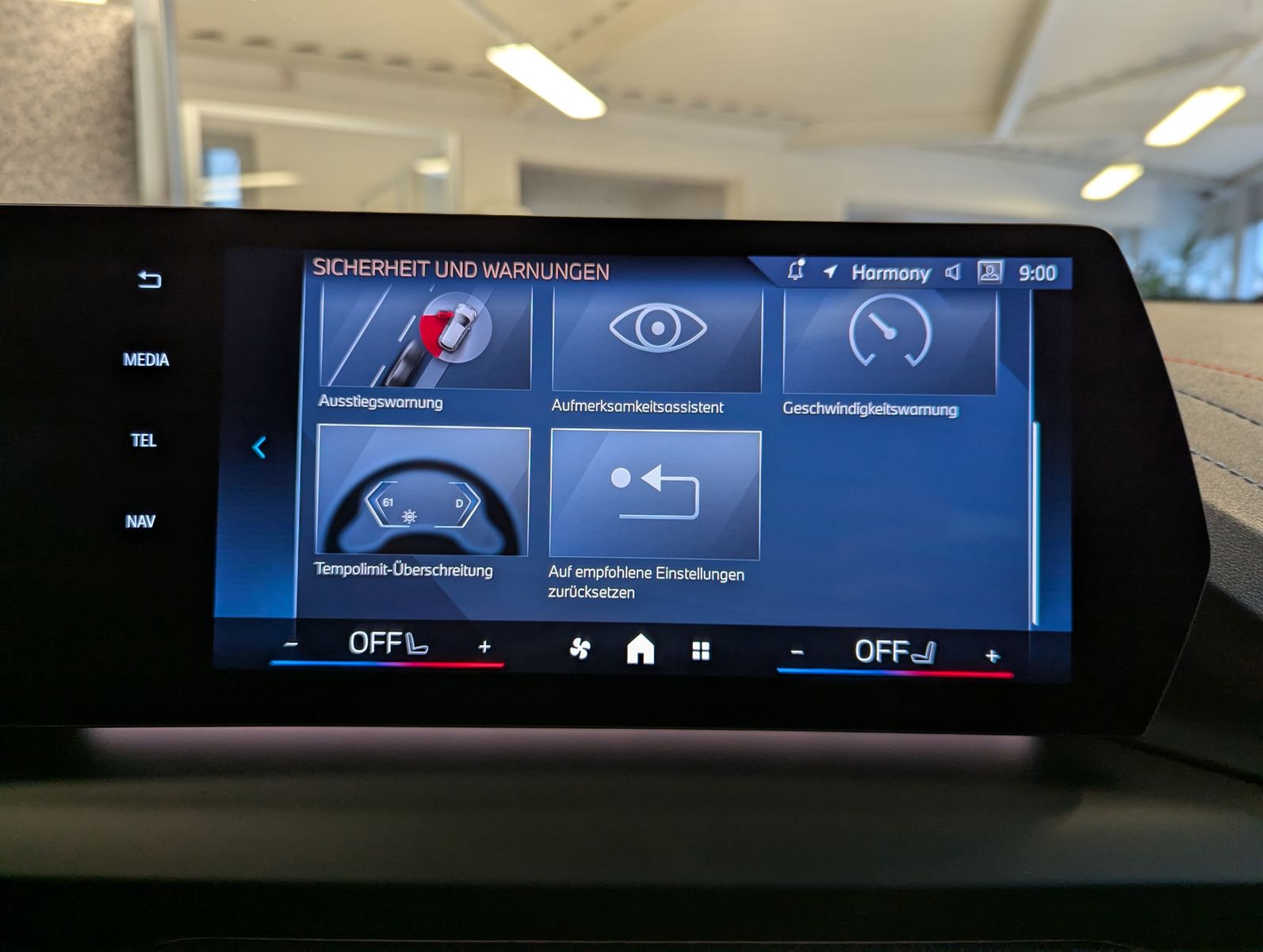 BMW 118 d M-Sport Leder Shadow LED Pano Kamera 18" - Image 25