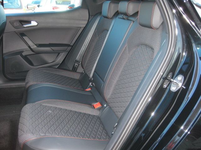 Fahrzeugabbildung SEAT Leon FR 1.4 e-Hybrid DSG