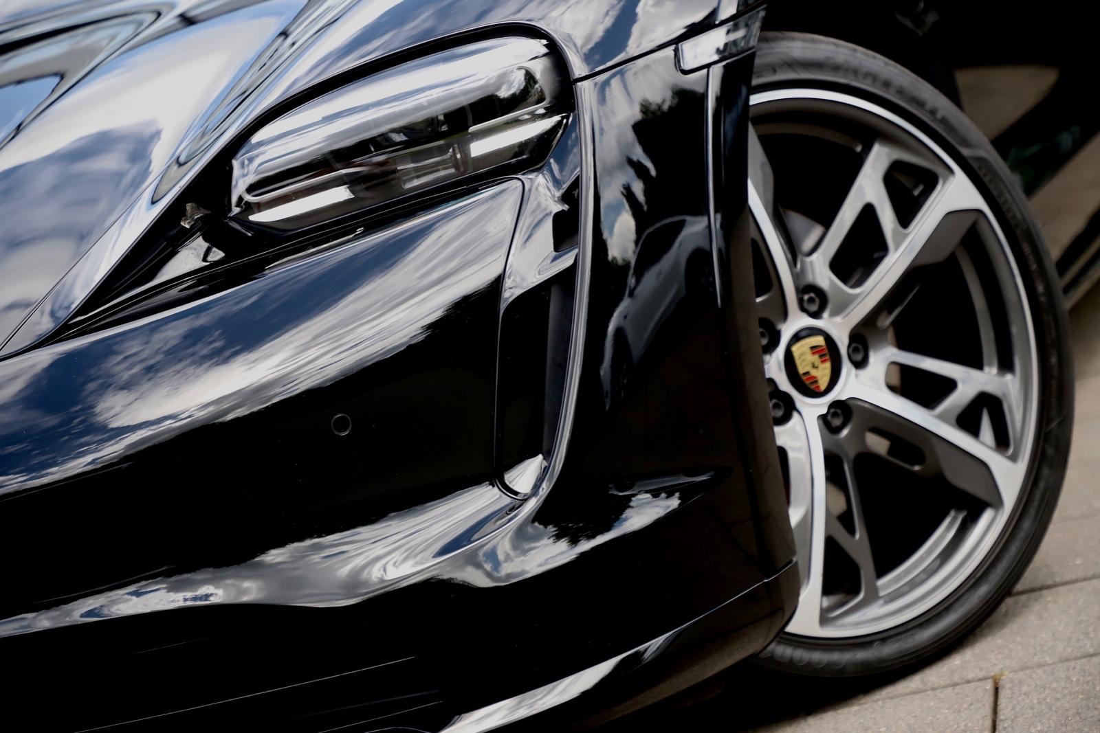 Porsche Taycan Cross Turismo 4S LUFTFEDERUNG