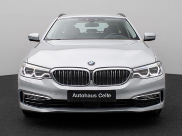 Fahrzeugabbildung BMW 530i LuxuryLine Kamera HUD Komfort SoftCl Alarm