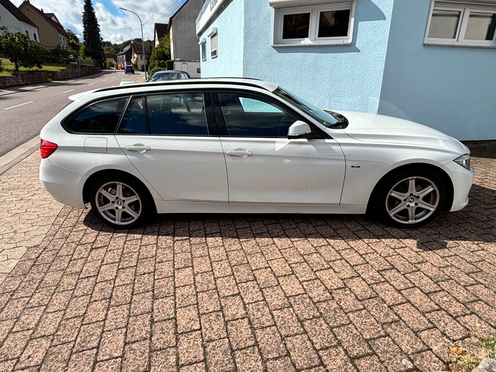 BMW 316 2013 — interior