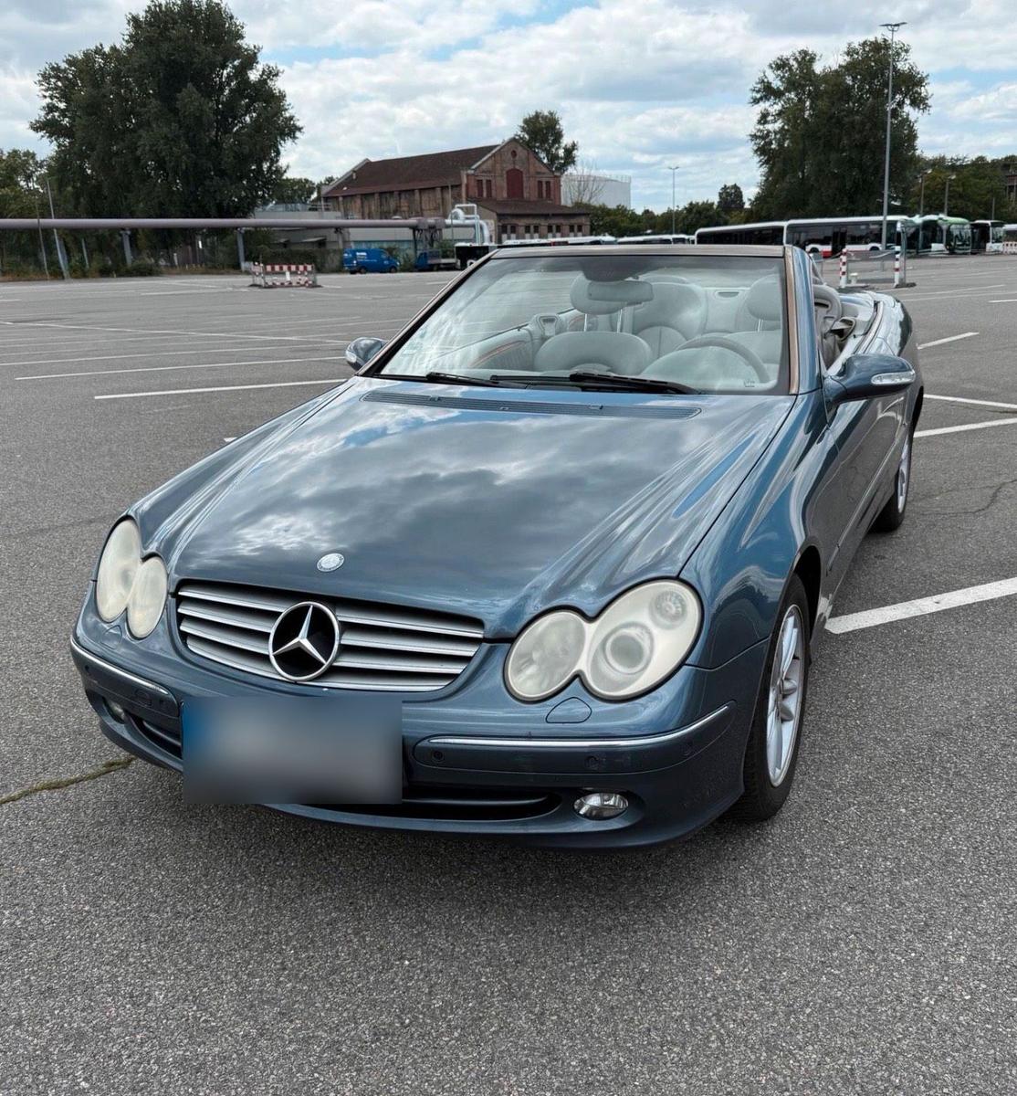Mercedes-Benz CLK 320