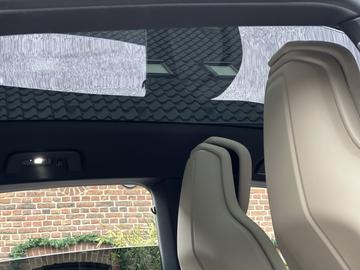 2023 Porsche TAYCAN photo 3