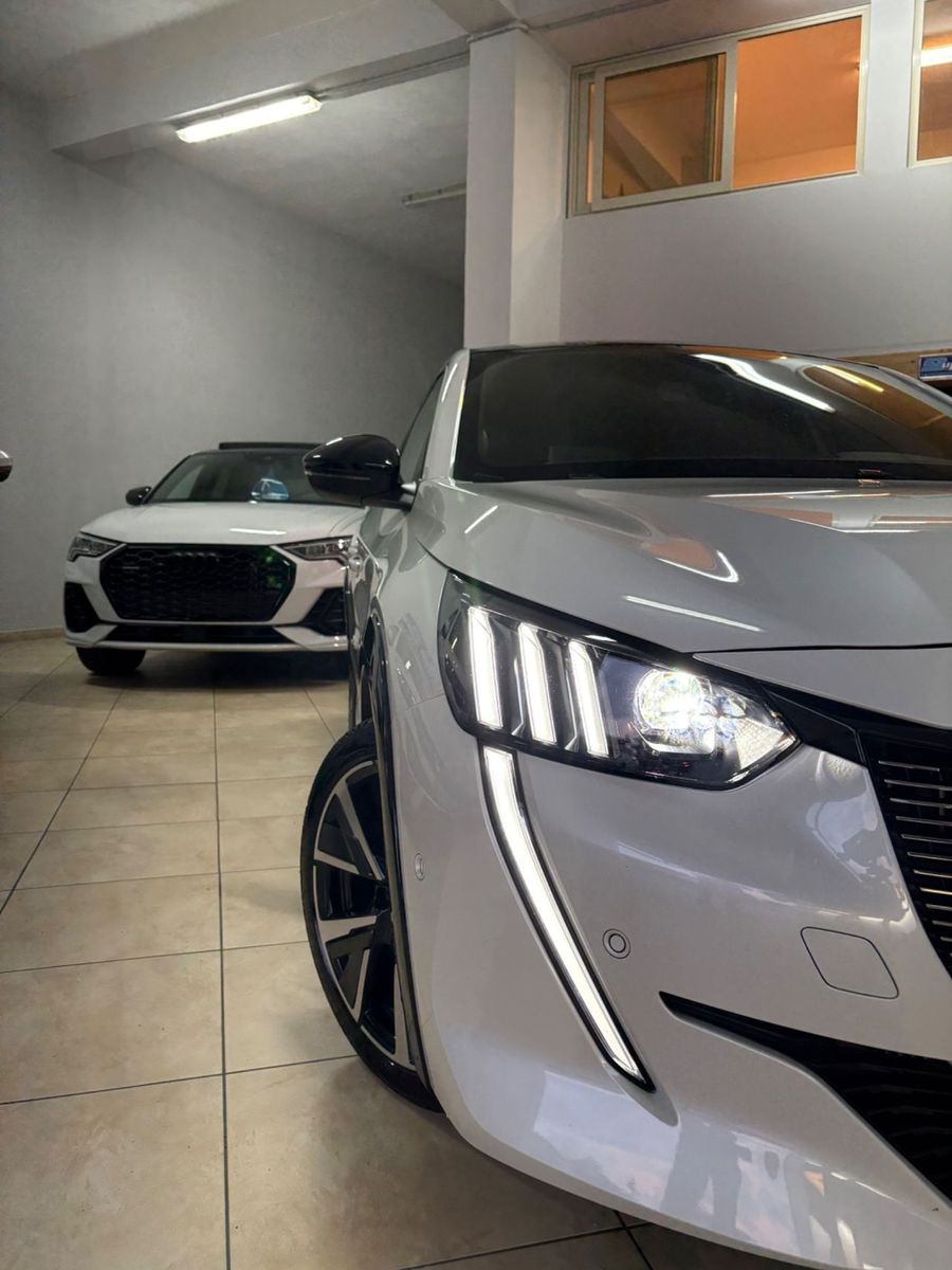 Peugeot 208 BlueHDi 100 Stop&Start 5 porte GT imagem 2