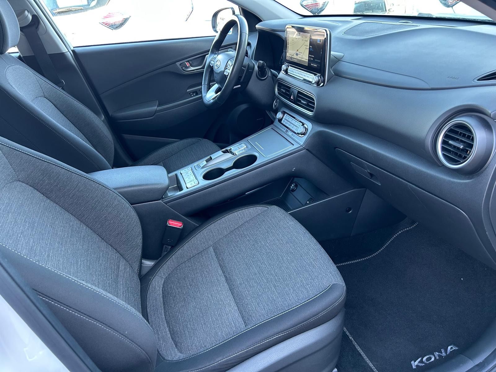 Fahrzeugabbildung Hyundai Kona Business Elektro°64 kWh°LED°Kamera°