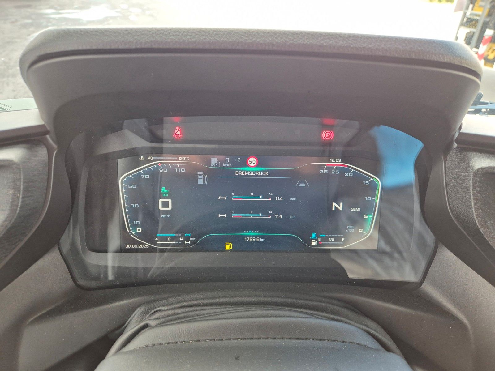 Fahrzeugabbildung Iveco X-Way AS440X50T/P ON+ Hydraulik Intarder Cam