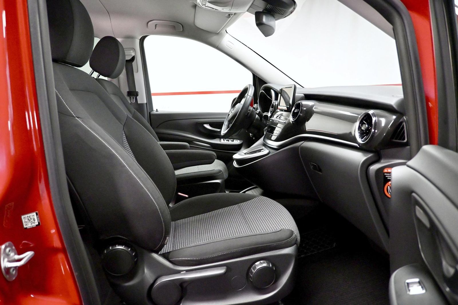 Mercedes-Benz V 220 d Rise lang foto 10