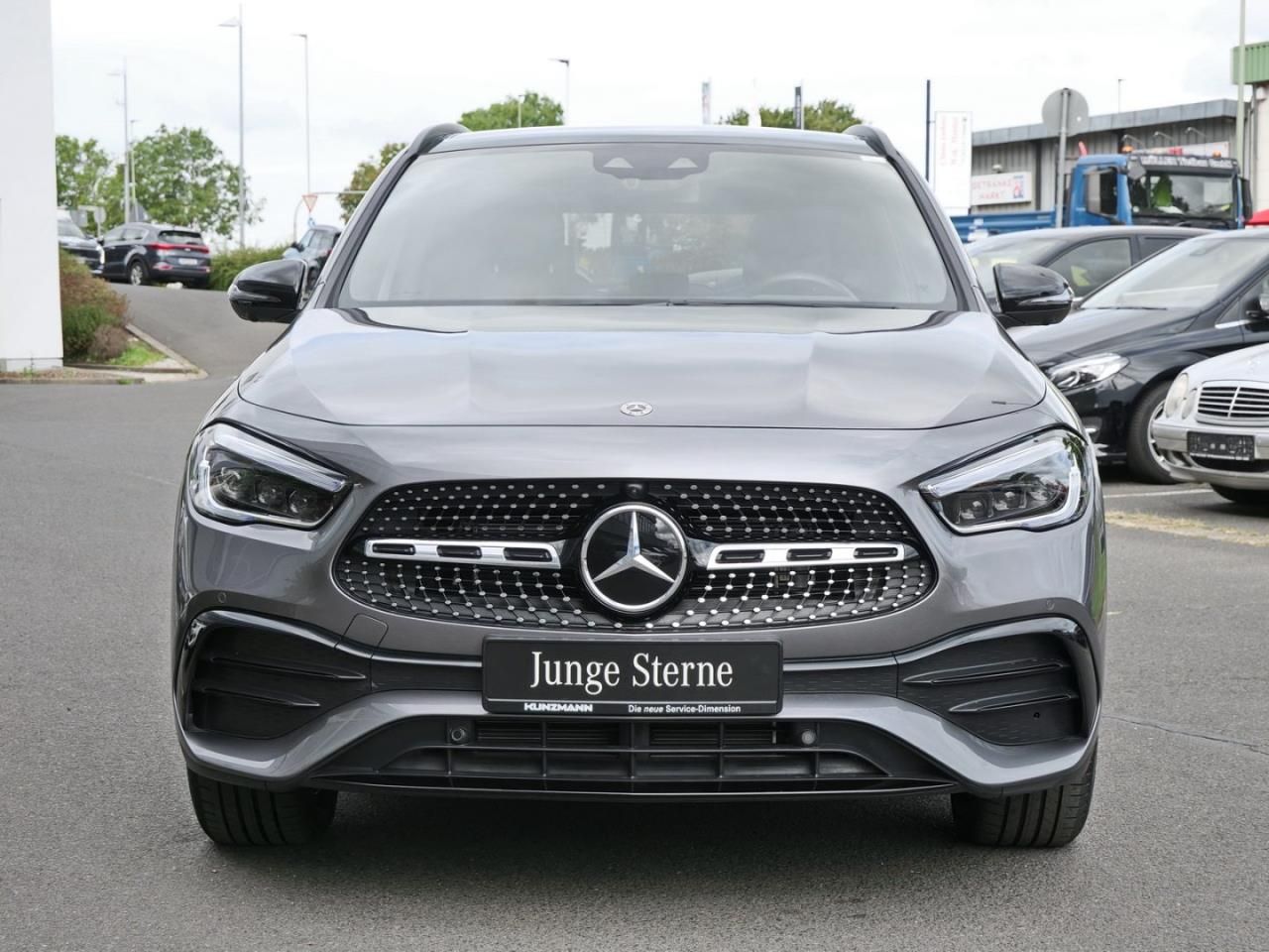 Mercedes-Benz GLA 250 e AMG Night Panorama Distronic 360° HUD foto 2