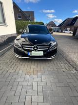 Mercedes-Benz C 400 4MATIC T AMG Line Autom. AMG Line - mit Benzin-Antrieb: Vollleder, Head-Up Display, Kombi