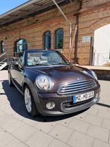 MINI One Cabrio Highgate Highgate - MINI One Cabrio mit Schiebedach