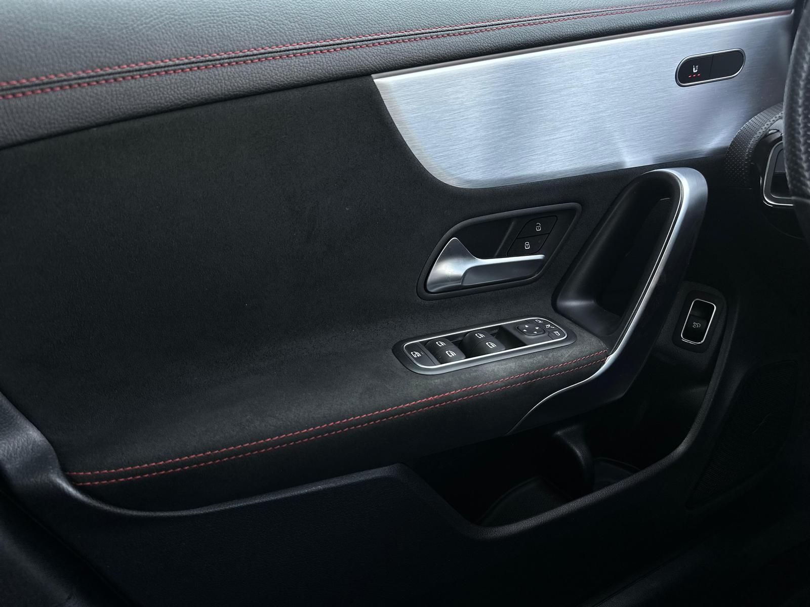 MERCEDES-BENZ CLA180 AMG LED#NAVI#TEMPO#SPUR#TOT#KLIMA#CAM#SHZ - Image 17