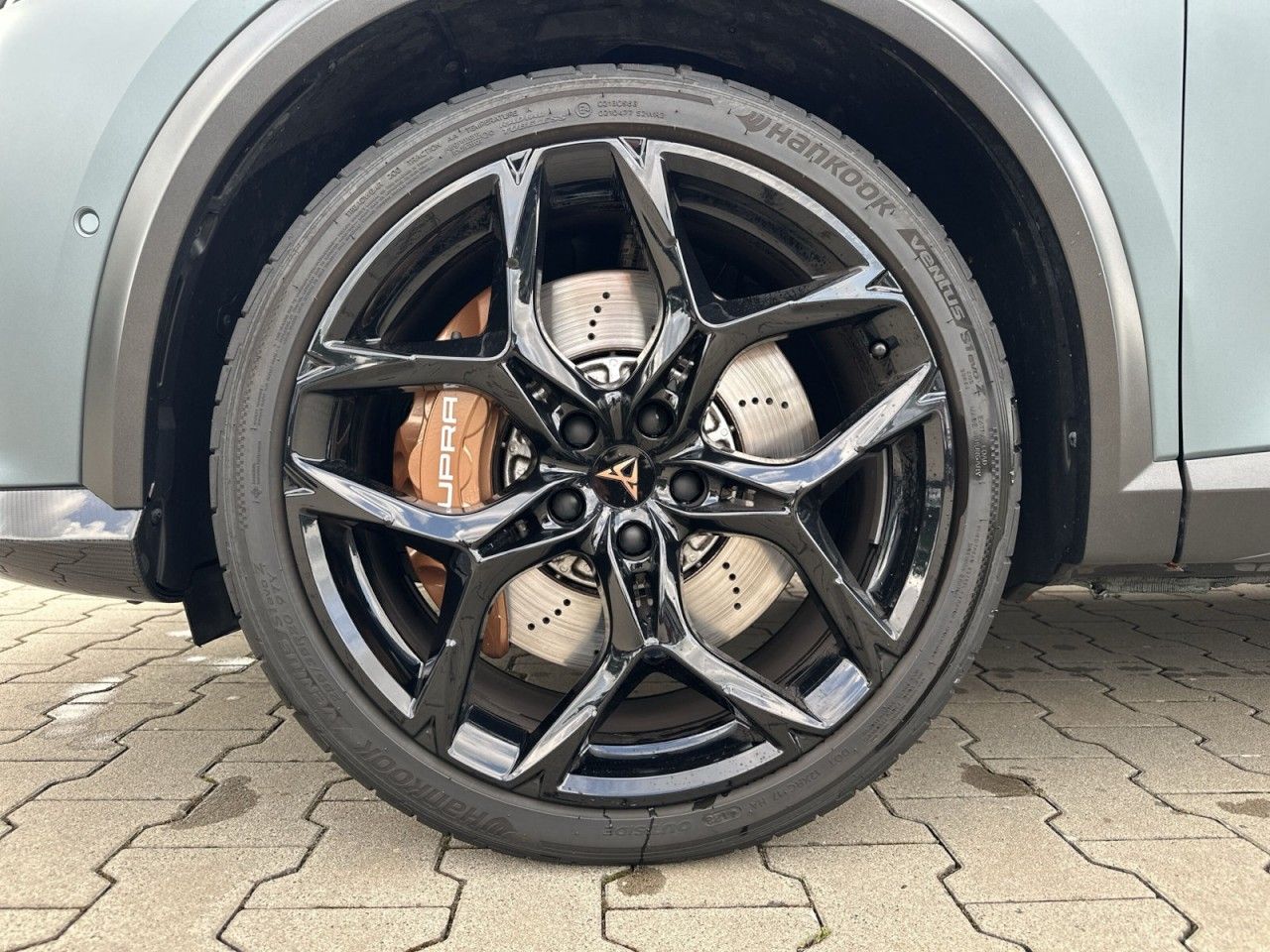 Fahrzeugabbildung CUPRA Formentor VZ5 Enceladus Grey Edition 4Drive