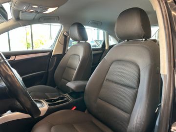MYAUTOCENTER – Gebraucht- und Jahreswagen mit Werkstattservice in Pfaffenhofen Audi A4 *AHK*TEMPO*PDC*SitzH*