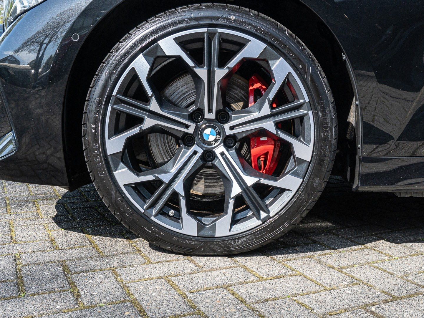 BMW 330 - Bild 5