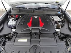 AUDI RSQ8 4.0 TFSI quattro Matrix Sportaga Sthzg Pano AUDI RSQ8 4.0 TFSI quattro Matrix Sportaga Sthzg Pano