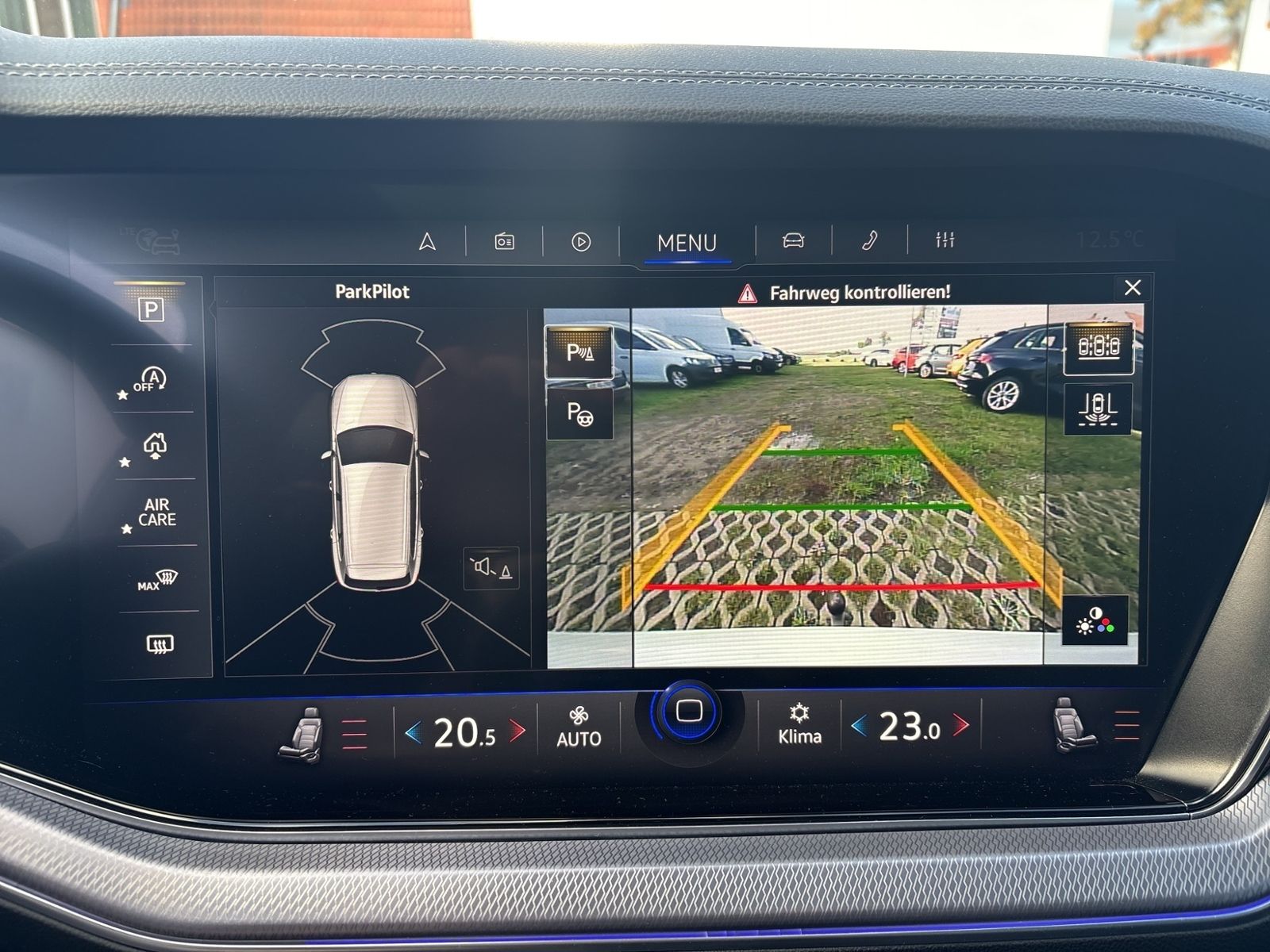 Touareg 3.0 V6 TDI R-Line PANO,STHZ,RFK.